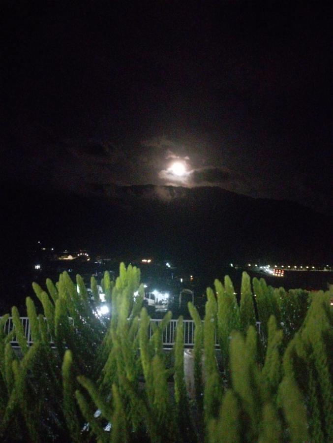 Villa Madinna Dieng Diyeng エクステリア 写真